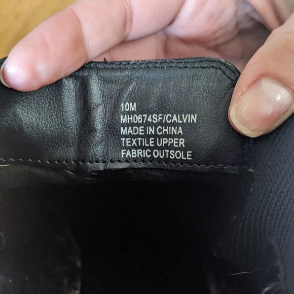 Generic Black Faux Suede Booties - Picture 3 of 4